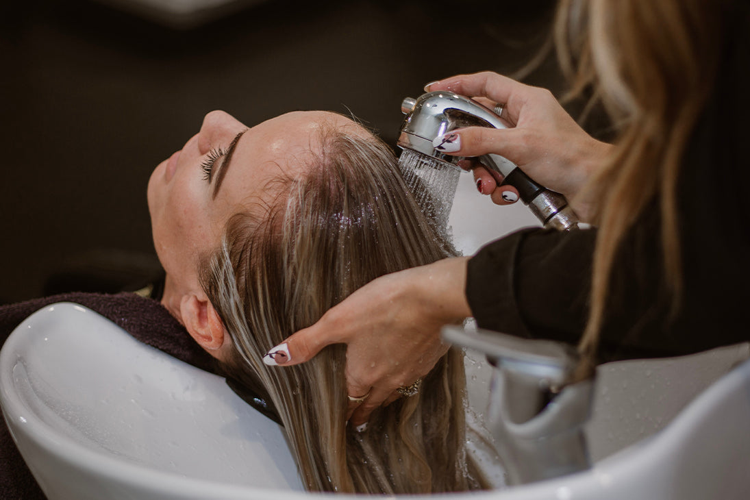 Wash & Blow Dry (Short Hair - 90 mins)